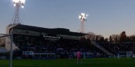 El insólito “juego de luces” que provocó la interrupción del partido entre Gimnasia y Atlético Tucumán en La Plata