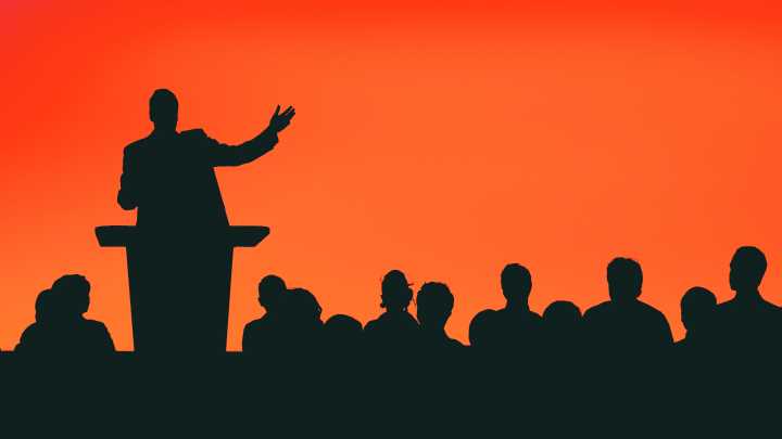How to command the stage