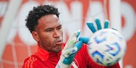 Pedro Gallese no pierde la esperanza de alcanzar el repechaje para el Mundial 2026: “Esto es fútbol y puede pasar cualquier cosa”