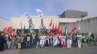 Los sanitarios protestan en los hospitales para que el Ministerio siga negociando el nuevo estatuto marco