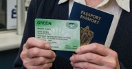 Abuela podría ser deportada tras vivir 47 años en EE.UU por delito menor: Un cheque sin fondos de 25 dólares emitido en 2015