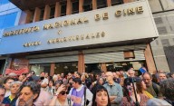 Manifestaciones frente al INCAA en rechazo al cierre de CineAR