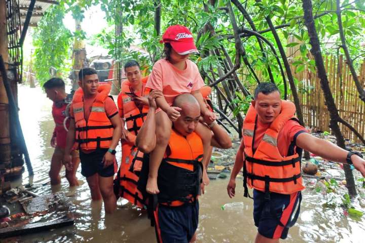 La severa tormenta tropical Bualoi mató a 10 personas al azotar Filipinas