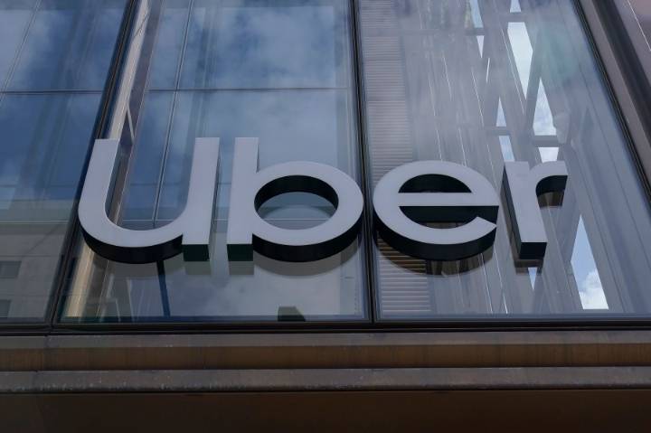California woman abandoned by Uber driver for vomiting sexually assaulted, suit claims