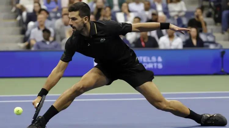 A los 38, Djokovic busca la gloria en las semifina...