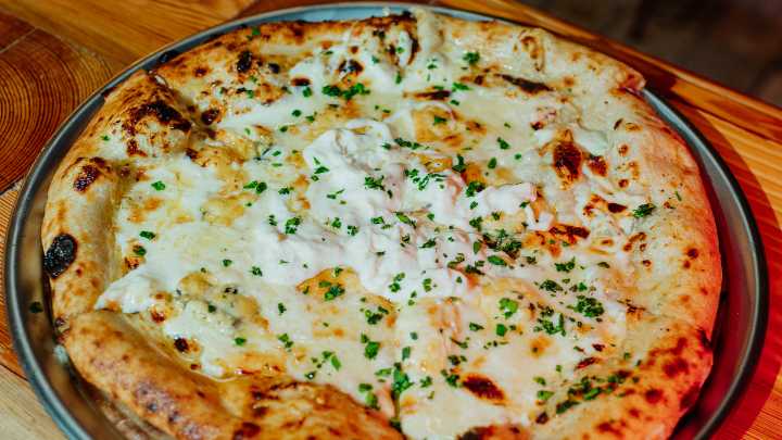 Llega la Noche de la Pizza y la Empanada: cuáles son los descuentos y qué comercios se adhieren