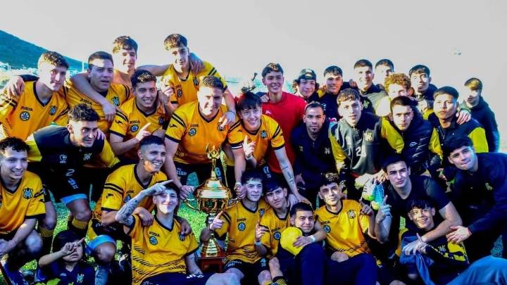 Rada Tilly volvió a la A con un triunfo agónico