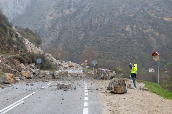 Un muro de 10 metros para proteger el acceso a Arnedillo