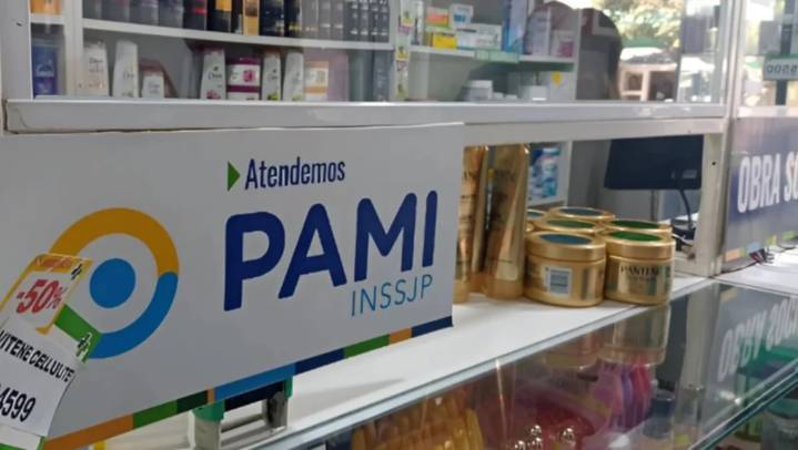 PAMI rechazó acusaciones de sobreprecios y defendió el nuevo sistema de compra de lentes