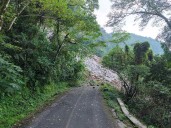 Bloqueada carretera de Hidalgo por desgajamiento de cerro