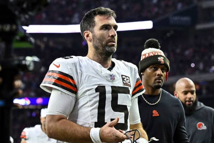 Joe Flacco Pulls Strings on Dillon Gabriel’s Future as End Nears for Veteran QB, Says Browns Insider