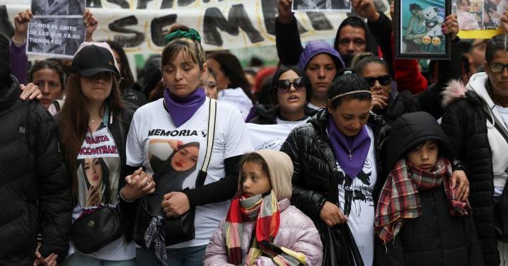 El cruel asesinato de tres chicas jóvenes sacude a Argentina