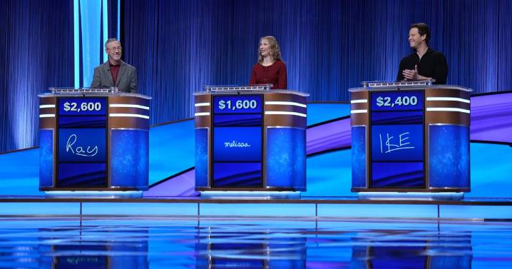 Television Q&A: Does filming strain put people on 'Jeopardy!' in danger of losing?