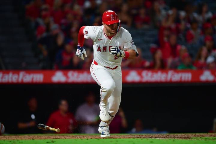 Deadspin | Astros face must-win situation vs. Mike Trout, Angels