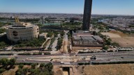 Las obras del carril BUS-VAO del Aljarafe superan el 50% de ejecución: reabre la avenida de Carlos III
