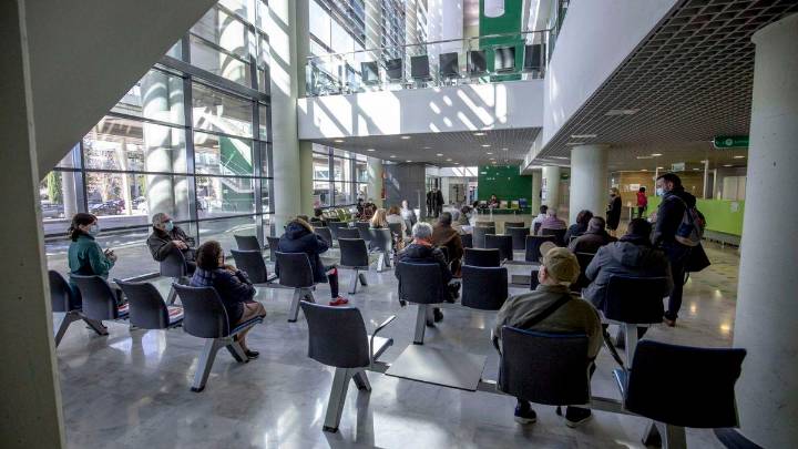 Consubal denuncia esperas de hasta un año para especialistas en la sanidad pública