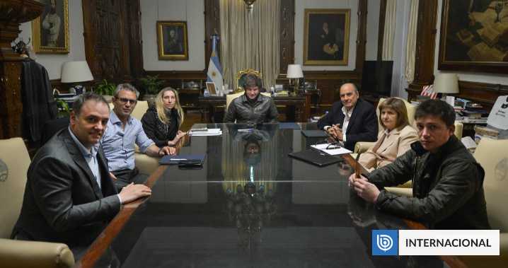 Sin cambios en el gobierno y angustia por Charlie Kirk: qué hizo Javier Milei tras derrota electoral