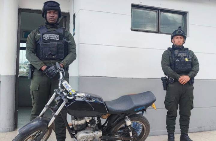 Acción conjunta entre comunidad y GOES permitió recuperar una moto hurtad