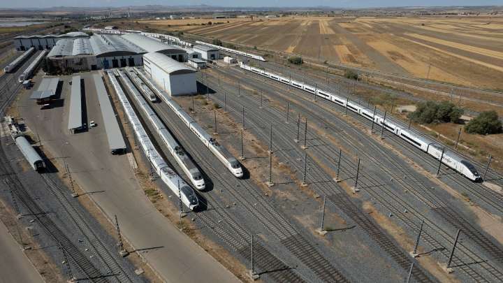 Renfe mueve ficha tras el rosario de incidentes ferroviarios e invertirá 1.000 millones de euros en sus talleres