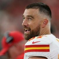 Chiefs' Kelce shoulders blame for collision that injured teammate