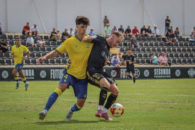 A Las Palmas Atlético se le escapa un punto en el descuento