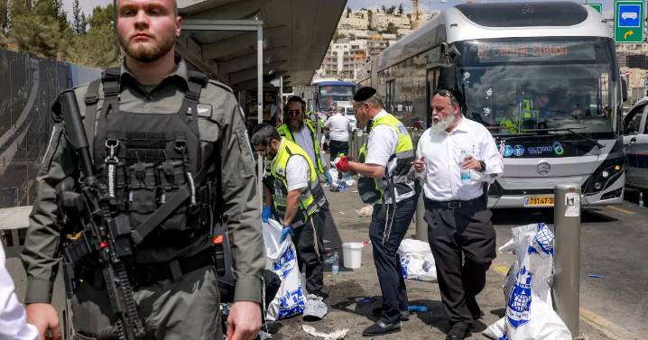 Ataque terrorista en Jerusalén deja seis muertos y una docena de heridos
