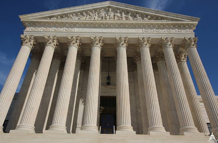 Trump administration seeks Supreme Court allowance to terminate TPS for Venezuelans