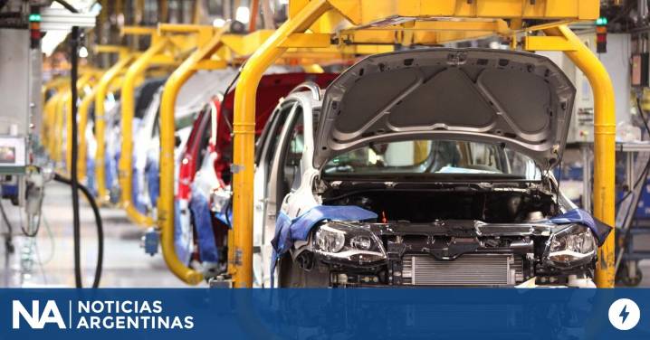 Suba del dólar tras las elecciones: las automotrices, en estado de alerta