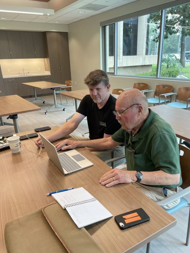Tech tutoring at the Spreckels Center
