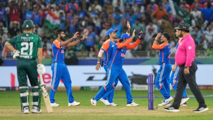 'No Hope...Another Surgical Strike By Team India': Netizens Ridicule PAK's Batting Collapse Against IND