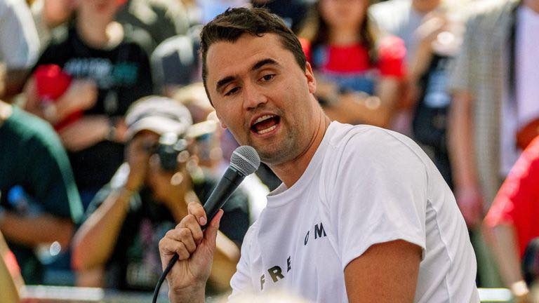 American Political Activist Charlie Kirk Fatally Sh0t at Utah Valley University