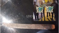Amenazaron a un joven con un machete y terminaron detenidos en barrio Brigadier López