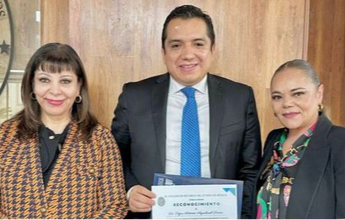 CAPACITA EL SAT AL COLEGIO DE NOTARIOS DEL ESTADO DE MÉXICO
