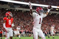 Simpson posts 3 TDs as No. 17 Alabama never trails No. 5 Georgia