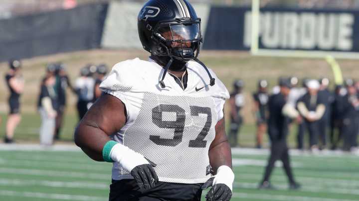 Purdue player had undiagnosed heart condition, is athletic after gaining wait to 345 pounds