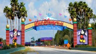 Disney Magic Kingdom Employees Have The Perfect Reaction To Oil Spill Disaster At The Haunted Mansion 