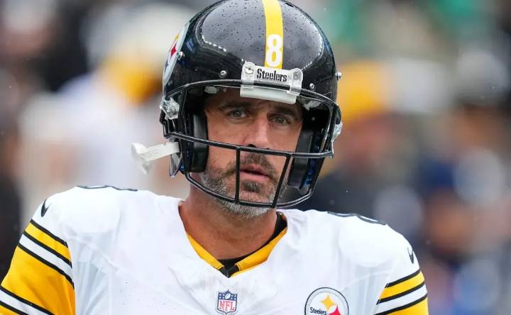 Aaron Rodgers throws 4 TD passes in Steelers debut: How did Justin Fields perform in first game with Pittsburgh?