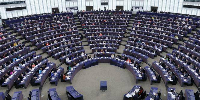 Parlamento Europeo critica las posturas del gobierno de Gustavo Petro
