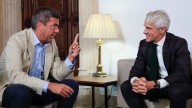 Mazón pide al presidente de Telefónica mover las estaciones de L'Eliana y Paiporta para prevenir una caída de las telecomunicaciones en futuras danas