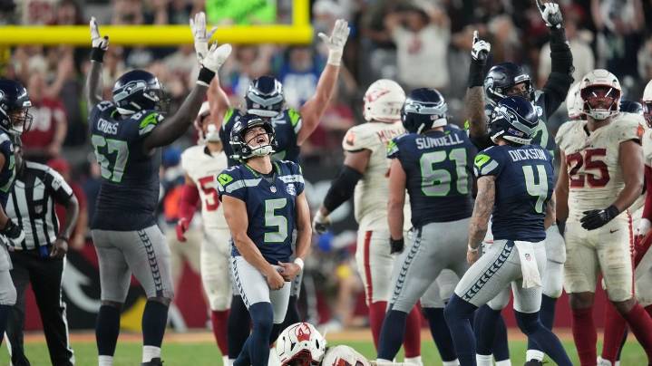 Jason Myers boots 52-yard FG on final play, lifting Seahawks to 23