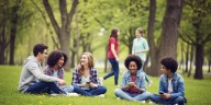6 recomendaciones de expertos para enfrentar el insomnio y el estrés en la adolescencia