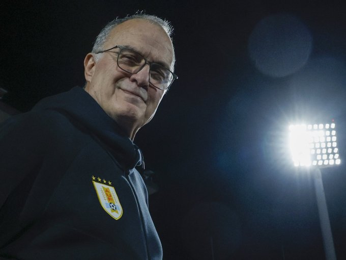 Bielsa hace un esperanzador análisis del futuro de la Roja: "Hay unos 12 jugadores que tienen mucha proyección"