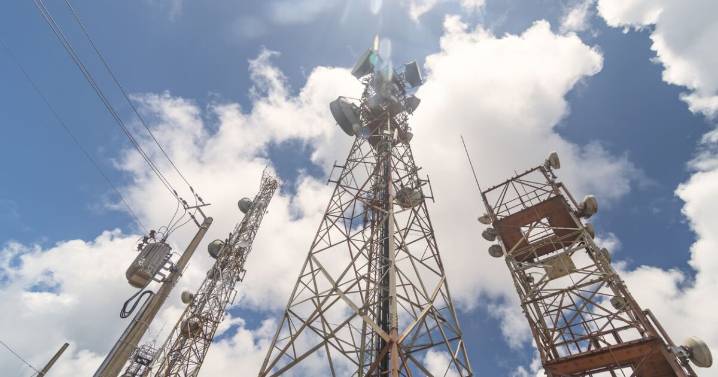 Agencia de Transformación toma el control del plan de internet en CFE y Altán