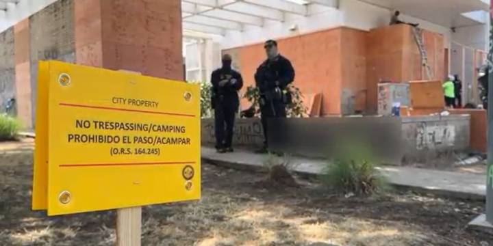 Portland to issue land use violation notice against ICE facility