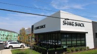 Shake Shack opens amid hundreds of apartments, condos rising at Short Pump crossroads