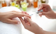 UE ha decidido la «prohibición radical» de dos sustancias para la manicura