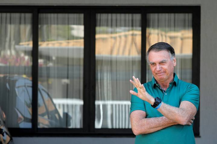 Bolsonaro, condenado a 27 años de cárcel por golpismo en Brasil