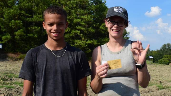Oklahoma family discovers three-carat treasure at Arkansas diamond park