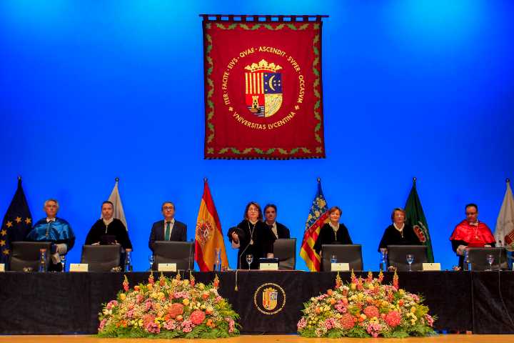 Casi 190.000 estudiantes este año en las universidades valencianas, con 51 nuevos títulos
