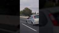 Denunciada una conductora por circular 14 kilómetro ebria y sin dos ruedas en Mallorca